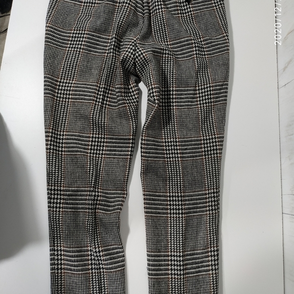 ASOS Other - COPY - ASOS new plaid tartan pants white/black@39